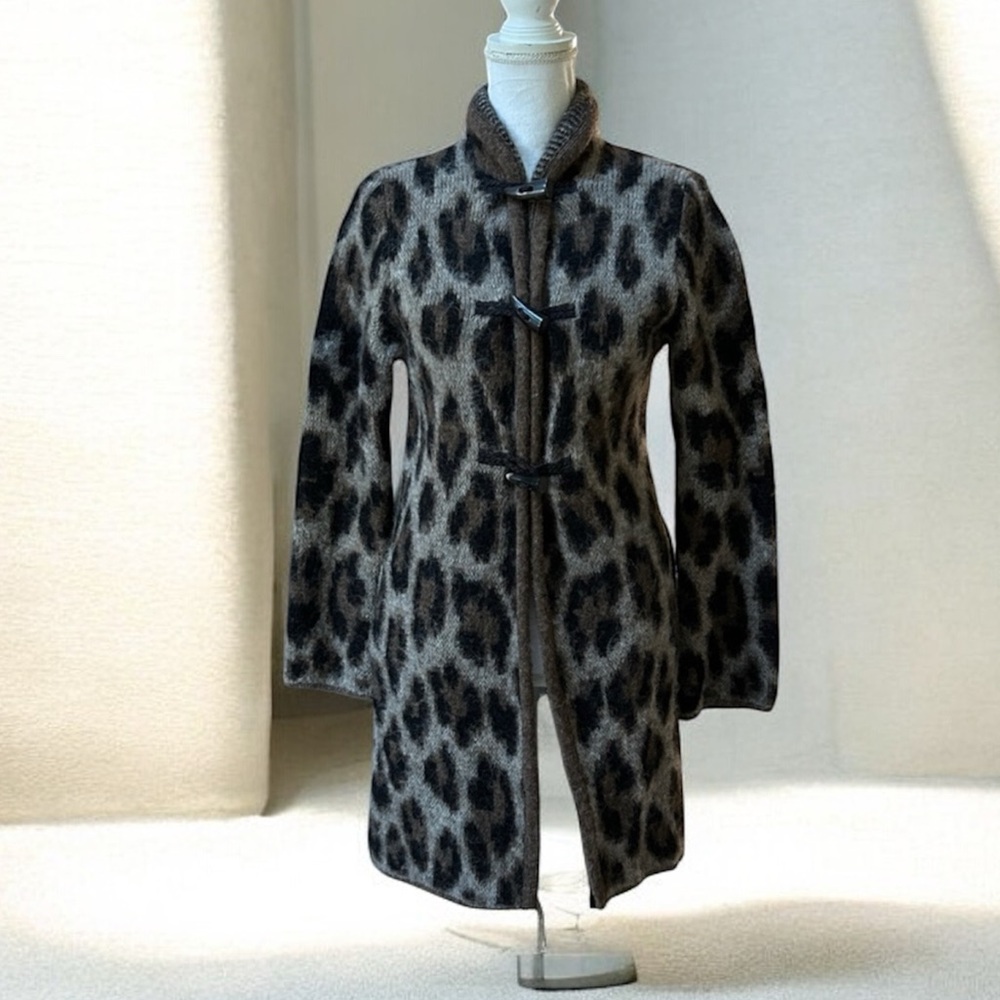 Farmers Market Icelandic Wool Women’s Leopard Print Bardastadir Coat Sweater Sm